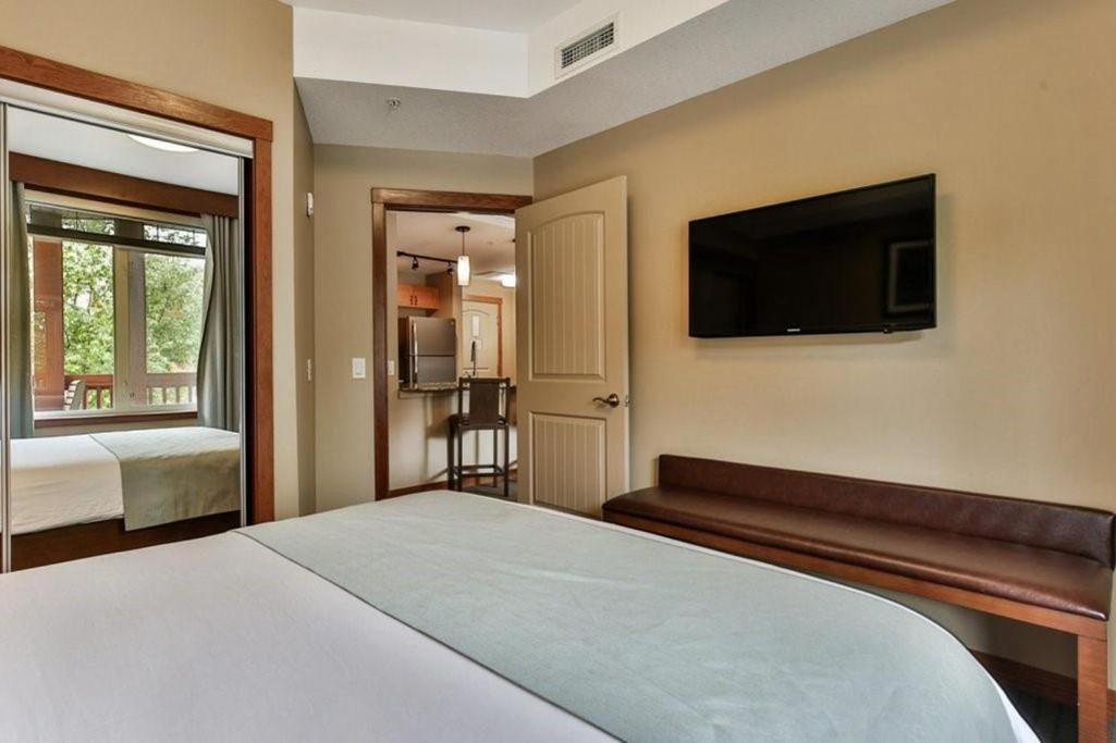 B&B Falcon Crest Lodge 1Br 1Pullout Canmore Extérieur photo